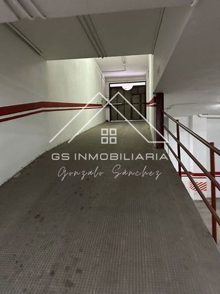 Garaje en alquiler en Lucena