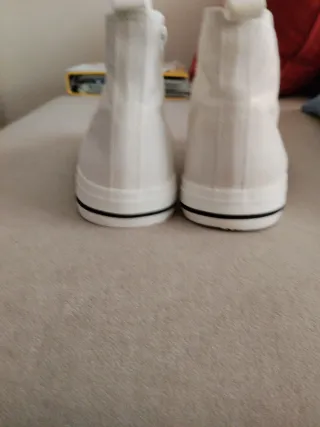 Zapatillas tela blancas altas niña