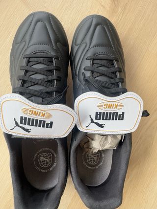 Botas Fútbol Puma King Top Negras