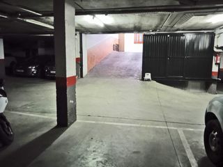 PLAZA DE GARAJE CON TRASTERO