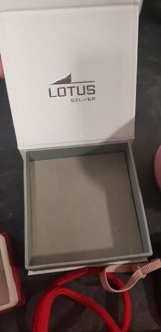 Lote 4 cajitas de joyería: Tous, Lotus, Majorica
