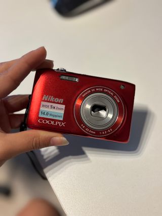 Cámara Nikon Coolpix S3100 Roja