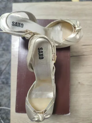 Zapatos de tacón SAXO dorados talla 37