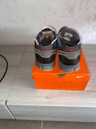 Nike Vomero 5 Talla 44.5