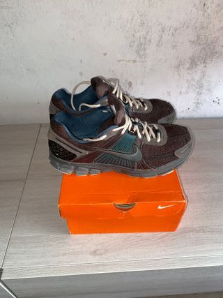 Nike Vomero 5 Talla 44.5
