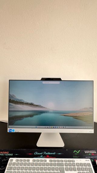 Ordenador ASUS todo en uno 24” i7 16GB RAM 512 SSD