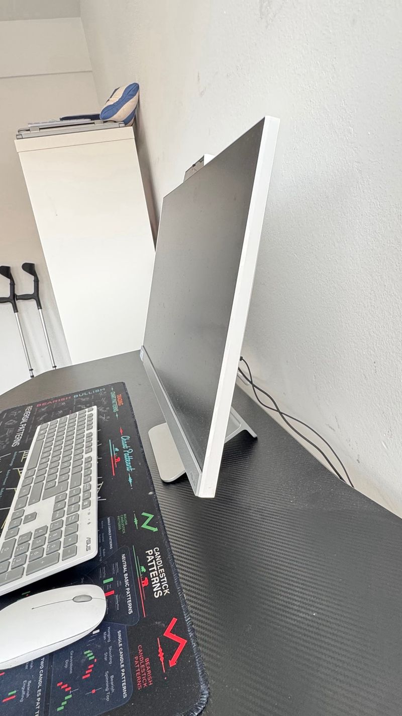 Ordenador ASUS All-in-One 24” i7 16GB RAM 512 SSD afbeelding 3