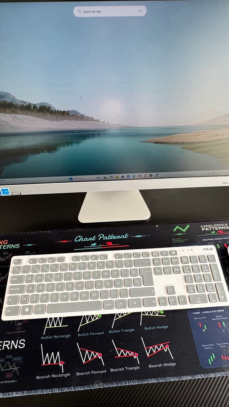 Ordenador ASUS All-in-One 24” i7 16GB RAM 512 SSD afbeelding 4