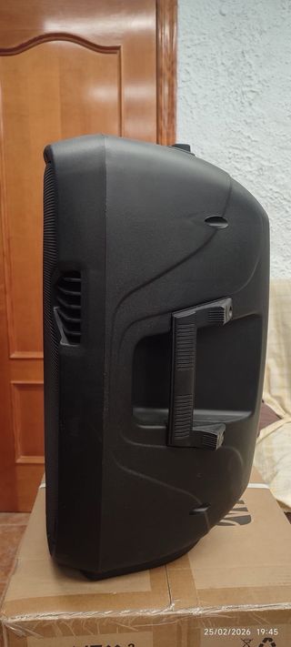 2 x Altavoz Behringer PK112A Negro