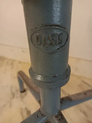 Taburete taller industrial vintage