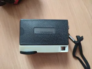 Due Vecchie Fotocamere