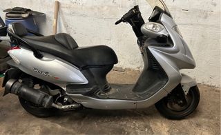Scooter Kymco Grand Dink 125i