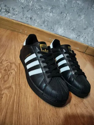 Adidas Superstar Negras Talla 44