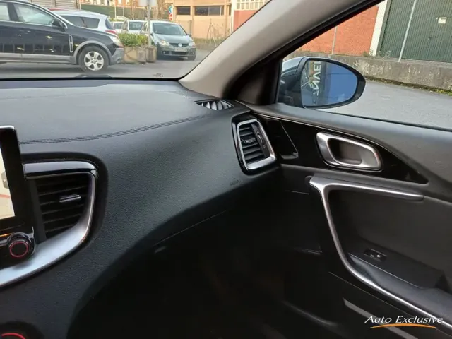 KIA XCEED 1.6 CRDI TECH