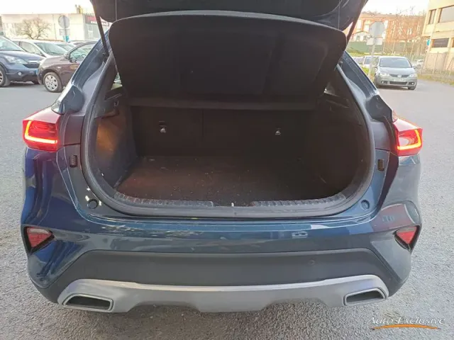 KIA XCEED 1.6 CRDI TECH