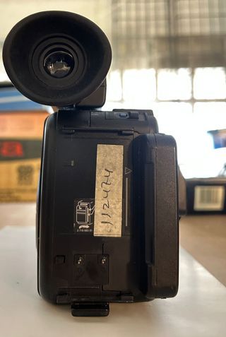 Videocámara Sony Handycam Video 8 (CCD-F380E)