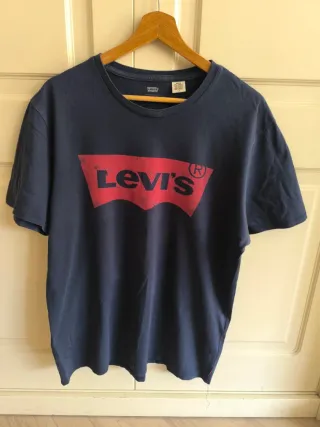 Pack 3 camisetas de marcas Adidas converse y Levis