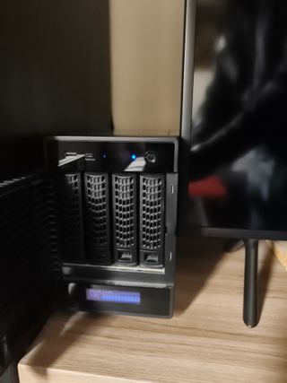 Netgear ReadyNAS 104 NAS