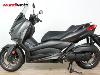 YAMAHA X-MAX 125