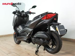 YAMAHA X-MAX 125