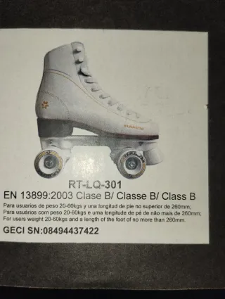 Patines Blancos con Detalles Dorados