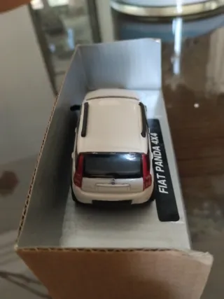 Coppia modellini auto