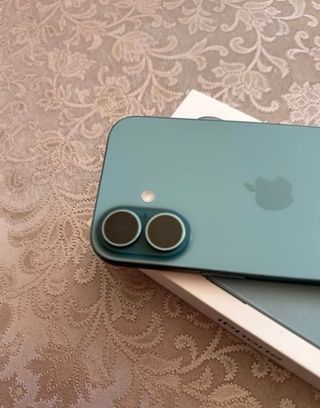 iPhone 16 Azul/Verde