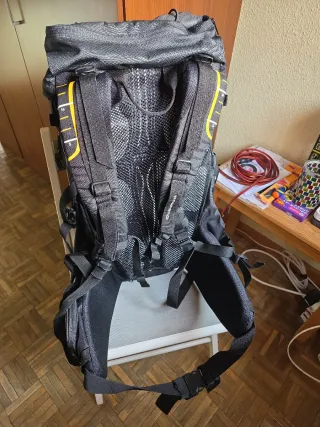 Mochila Quechua Forclaz 40 air