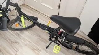 Bicicleta Btwin 16 4-6 años con ruedines incluidos