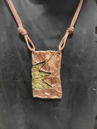 Conjunto colgante y pulsera artesanal