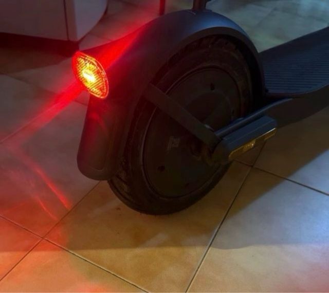 Patinete Eléctrico Xiaomi 5  Elite es Nuevo