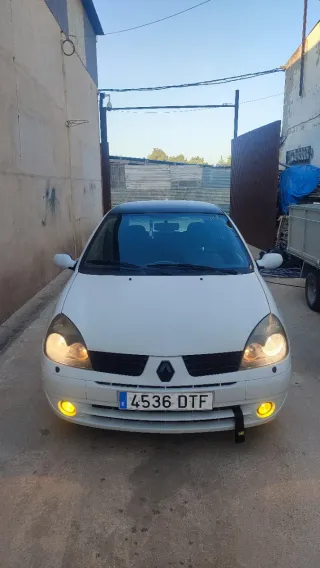Renault Clio 2005