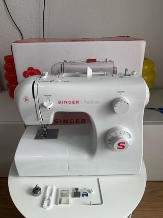 Máquina de Coser Singer Tradition 2250