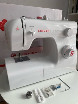 Máquina de Coser Singer Tradition 2250
