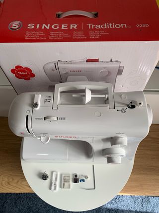 Máquina de Coser Singer Tradition 2250