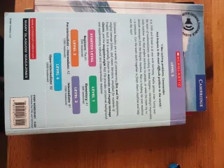 Oxford Bookworms Library Factfiles: Level 1: Ne...