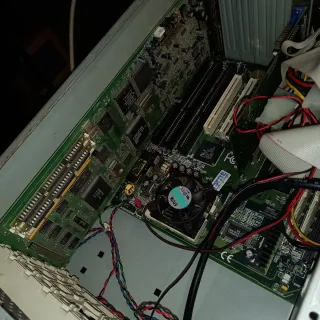 PC AMD VOODOO 3 3000 SOUND BLASTER