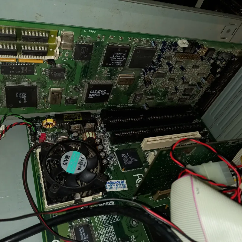 PC AMD VOODOO 3 3000 SOUND BLASTER afbeelding 8