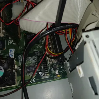 PC AMD VOODOO 3 3000 SOUND BLASTER