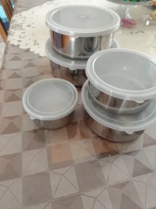 Set contenitori acciaio inox con coperchi pezzi 5