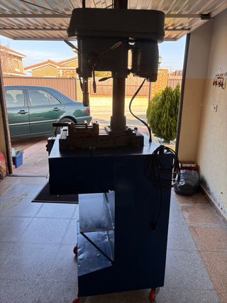 Taladro Columna Asideh T17 Monofásico