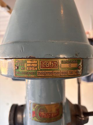 Taladro Columna Asideh T17 Monofásico