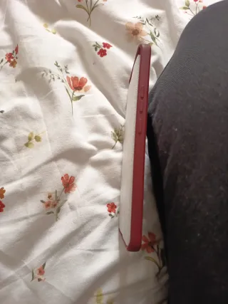 Cover per cellulare in silicone marrone scuro con 4 fotocamere