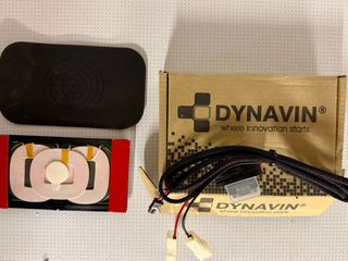 Base Carga Inalámbrica Dynavin Móvil