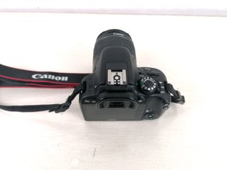 Canon EOS 1000D Reflex Full HD Touch