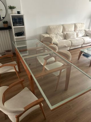 Mesa comedor cristal + 6 sillas + mesa salón