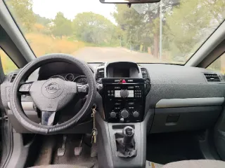 Opel Zafira 2010