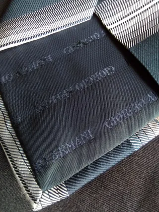 Corbata Armani Seda Rayas Azul y Plata