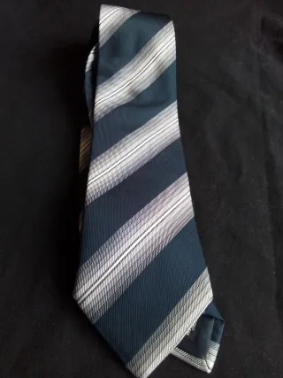 Corbata Armani Seda Rayas Azul y Plata