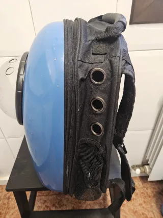 Transportín espacial para mascotas